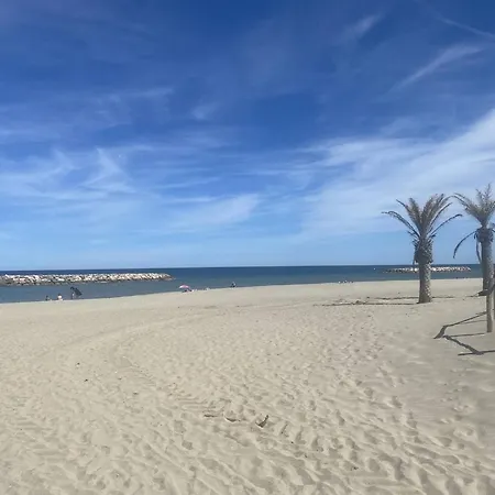 T2 Avec Terrasse, A 200m De La Plage, Parking Inclus - Ideal Famille - Fr-1-782-70 *